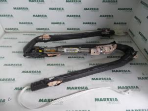 Używane Kurtyna prawa Citroen C5 III Berline (RD) 2.0 16V Cena € 50,00 Procedura marży oferowane przez Maresia Parts