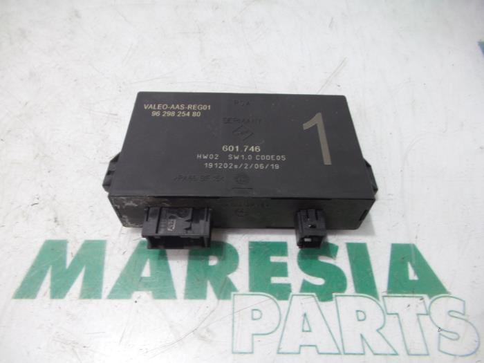 Begagnade PDC-modul Citroen C8 (EA/EB) 3.0 V6 24V Pris € 50,00 Marginaltabell erbjuds av Maresia Parts