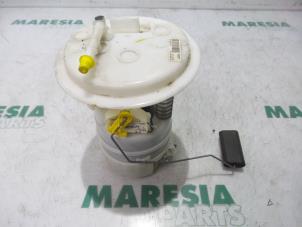 Usados Bomba eléctrica de combustible Citroen C5 III Berline (RD) 2.0 16V Precio € 25,00 Norma de margen ofrecido por Maresia Parts
