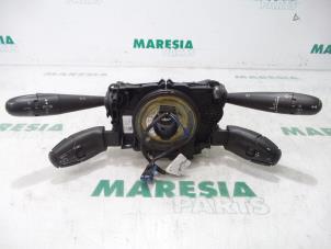 Used Steering column stalk Peugeot 5008 I (0A/0E) 1.6 THP 16V Price € 105,00 Margin scheme offered by Maresia Parts
