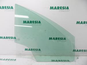 Used Door window 4-door, front right Peugeot 5008 I (0A/0E) 1.6 THP 16V Price € 30,00 Margin scheme offered by Maresia Parts