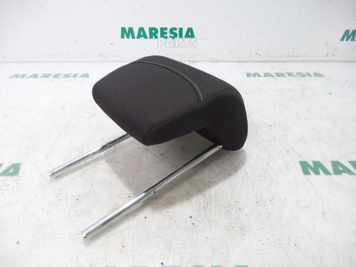 Używane Zaglówek Alfa Romeo MiTo (955) 1.3 JTDm 16V Eco Cena € 50,00 Procedura marży oferowane przez Maresia Parts