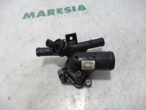 Used Thermostat housing Renault Master IV (MA/MB/MC/MD/MH/MF/MG/MH) 2.3 dCi 16V Price € 48,40 Inclusive VAT offered by Maresia Parts