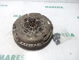 Used Flywheel Renault Master IV (MA/MB/MC/MD/MH/MF/MG/MH) 2.3 dCi 16V Price € 412,91 Inclusive VAT offered by Maresia Parts