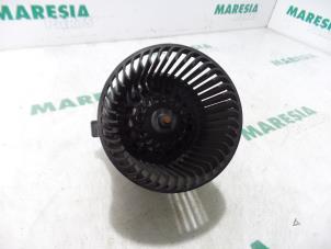 Used Heating and ventilation fan motor Citroen C3 Picasso (SH) 1.6 HDi 16V 90 Price € 30,00 Margin scheme offered by Maresia Parts