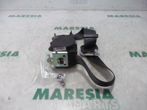 Usagé Ceinture de sécurité arrière droite Citroen C3 Picasso (SH) 1.6 HDi 16V 90 Prix € 50,00 Règlement à la marge proposé par Maresia Parts