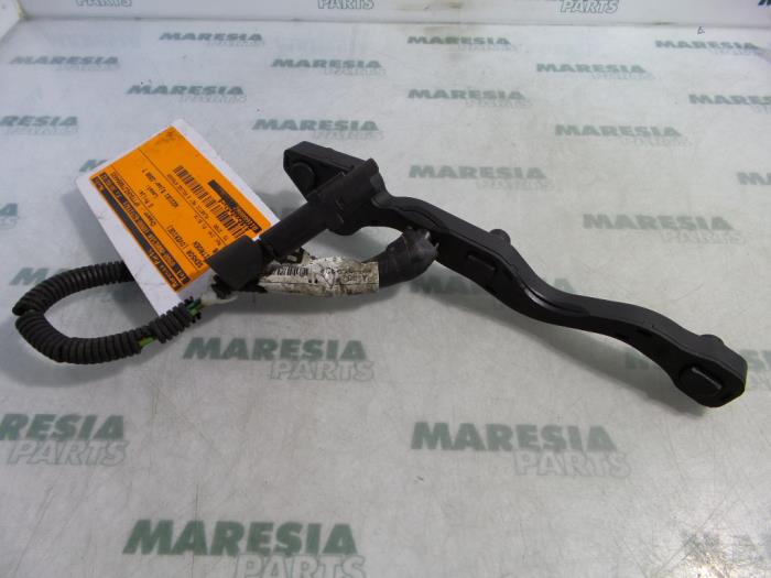 Begagnade Sensor (övriga) Citroen C6 (TD) 2.7 HDiF V6 24V Pris € 50,00 Marginaltabell erbjuds av Maresia Parts