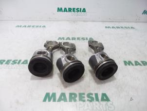 Usagé Piston Renault Master IV (MA/MB/MC/MD/MH/MF/MG/MH) 2.3 dCi 16V Prix € 228,69 Prix TTC proposé par Maresia Parts