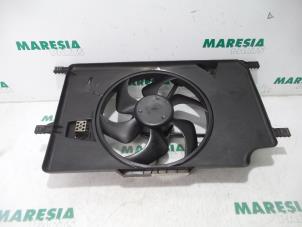 Used Fan motor Renault Espace (JK) 2.0 dCi 16V 130 FAP Price € 40,00 Margin scheme offered by Maresia Parts