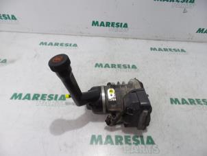 Used Power steering pump Citroen C4 Grand Picasso (UA) 2.0 16V Autom. Price € 157,50 Margin scheme offered by Maresia Parts