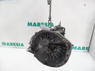 Used Gearbox Renault Espace (JK) 2.0 dCi 16V 130 FAP Price € 420,00 Margin scheme offered by Maresia Parts
