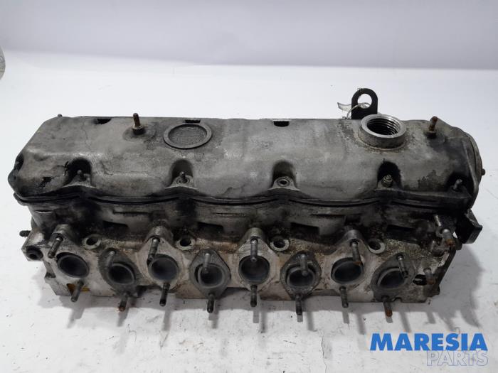 Cylinder head from a Renault Master II (FD/HD) 2.5 D 1998
