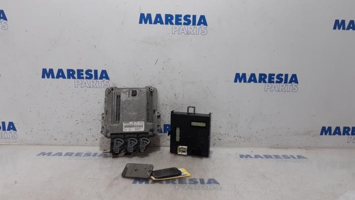 Used Engine management computer Renault Espace (JK) 2.0 dCi 16V 130 FAP Price € 262,50 Margin scheme offered by Maresia Parts