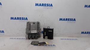 Usagé Calculateur moteur Renault Espace (JK) 2.0 dCi 16V 130 FAP Prix € 262,50 Règlement à la marge proposé par Maresia Parts