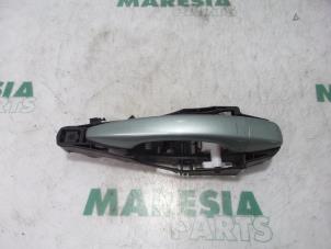 Used Front door handle 4-door, right Citroen C4 Berline (NC) 1.6 Hdi Price € 50,00 Margin scheme offered by Maresia Parts