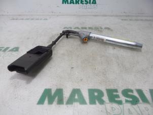 Used Seatbelt tensioner, right Citroen C4 Grand Picasso (UA) 2.0 16V Autom. Price € 35,00 Margin scheme offered by Maresia Parts