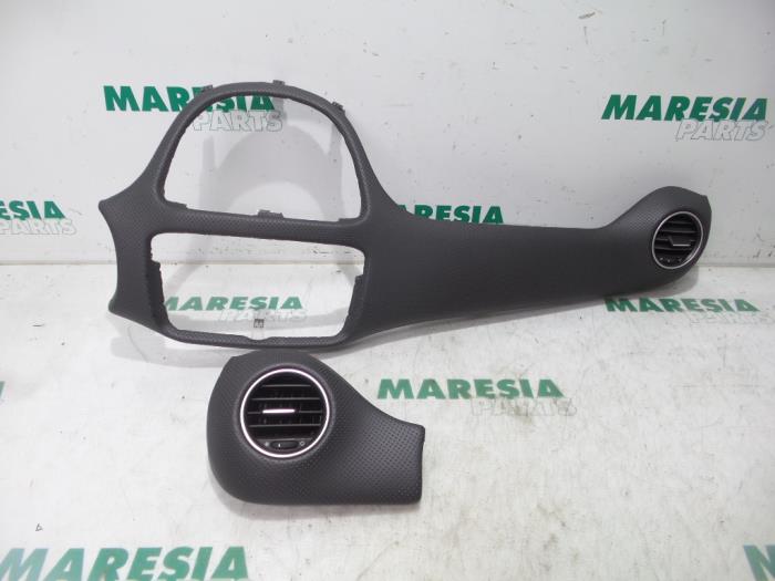 Używane Panel Fiat Punto Evo (199) 1.3 JTD Multijet 85 16V Euro 5 Cena € 75,00 Procedura marży oferowane przez Maresia Parts