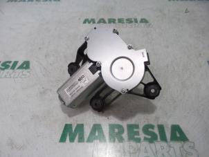 Usagé Moteur essuie-glace arrière Fiat Qubo 1.3 D 16V Multijet Prix € 50,00 Règlement à la marge proposé par Maresia Parts