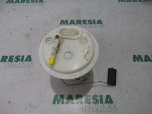 Usados Bomba eléctrica de combustible Peugeot 407 SW (6E) 2.0 16V Precio € 25,00 Norma de margen ofrecido por Maresia Parts