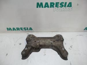 Used Subframe Renault Trafic New (FL) 1.9 dCi 82 16V Price € 90,75 Inclusive VAT offered by Maresia Parts