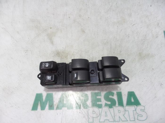 Usados Interruptor combinado de ventanillas Citroen C4 Aircross (BU) 1.6 HDi 16V 115 Precio € 136,50 Norma de margen ofrecido por Maresia Parts