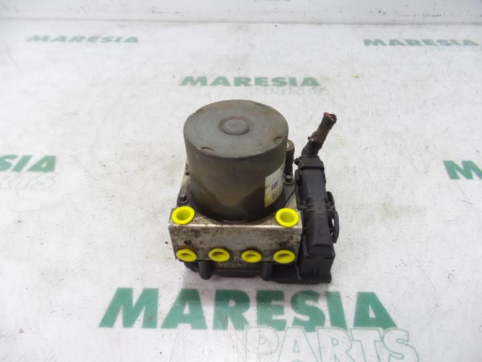 Used ABS pump Peugeot Boxer (U9) 2.2 HDi 120 Euro 4 Price € 241,40 Inclusive VAT offered by Maresia Parts
