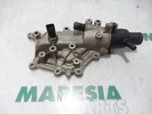 Used Thermostat housing Renault Scénic I (JA) 1.6 16V Price € 50,00 Margin scheme offered by Maresia Parts