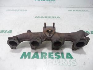 Used Exhaust manifold Peugeot 307 (3A/C/D) 2.0 HDi 110 FAP Price € 50,00 Margin scheme offered by Maresia Parts