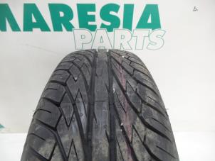 Used Tyre Peugeot 307 (3A/C/D) 1.6 16V Price € 20,00 Margin scheme offered by Maresia Parts