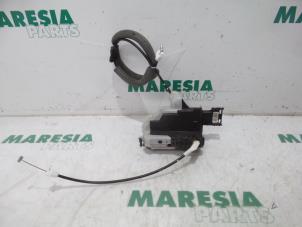 Used Door lock mechanism 2-door, right Peugeot 308 CC (4B) 1.6 VTI 16V Price € 50,00 Margin scheme offered by Maresia Parts