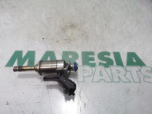 Used Injector (petrol injection) Peugeot 308 (L3/L8/LB/LH/LP) 1.6 16V THP Price € 35,00 Margin scheme offered by Maresia Parts