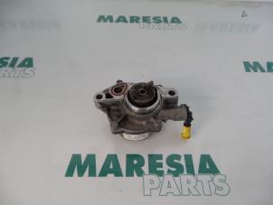 Usagé Pompe à vide (diesel) Peugeot 206 (2A/C/H/J/S) 1.4 HDi Prix € 50,00 Règlement à la marge proposé par Maresia Parts
