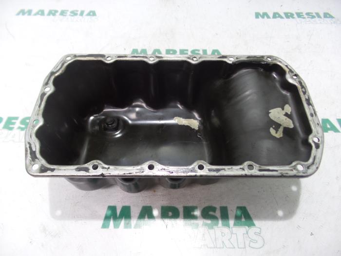 Gebrauchte Ölwanne Peugeot 5008 I (0A/0E) 1.6 THP 16V Preis € 24,99 Margenregelung angeboten von Maresia Parts