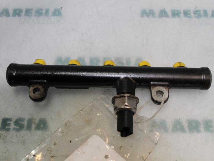 Usagé Système d'injection Citroen C5 II Break (RE) 2.0 HDiF 16V Prix € 75,00 Règlement à la marge proposé par Maresia Parts