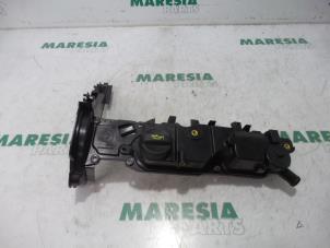 Used Rocker cover Peugeot 508 SW (8E/8U) 1.6 e-HDi 16V Price € 35,00 Margin scheme offered by Maresia Parts