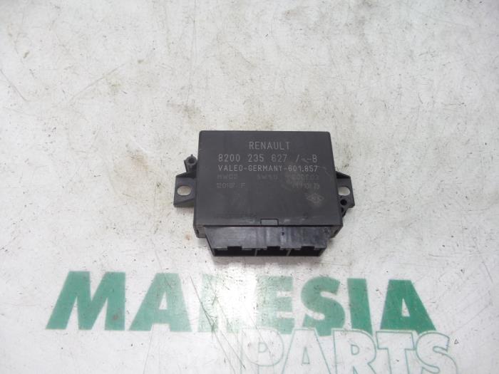 Usados Módulo PDC Renault Scénic II (JM) 1.5 dCi 105 Precio € 40,00 Norma de margen ofrecido por Maresia Parts