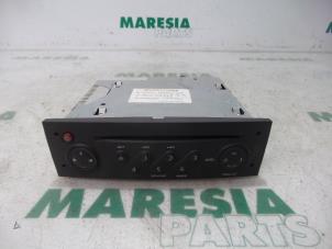 Gebrauchte Radio CD Spieler Renault Scénic II (JM) 1.5 dCi 105 Preis € 90,00 Margenregelung angeboten von Maresia Parts
