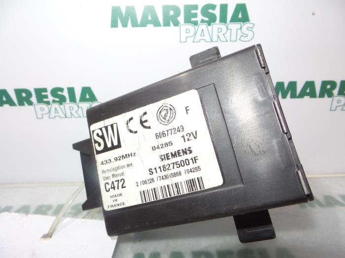 Usagé Ordinateur divers Alfa Romeo 156 Sportwagon (932) 1.9 JTD 16V Prix € 50,00 Règlement à la marge proposé par Maresia Parts