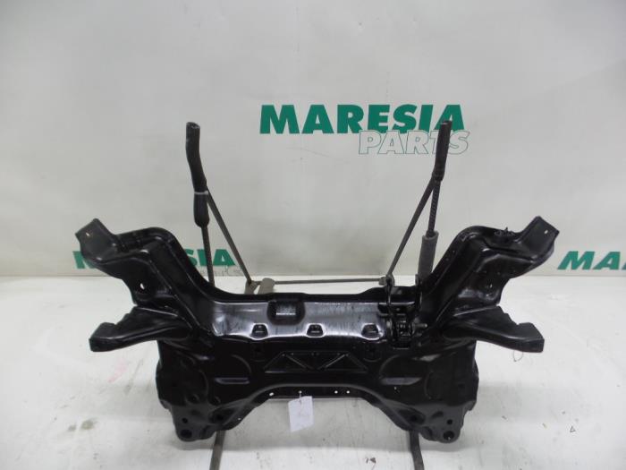Used Subframe Peugeot 3008 I (0U/HU) 1.6 HDiF 16V Price € 50,00 Margin scheme offered by Maresia Parts