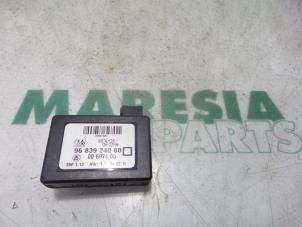 Usagé Capteur de pluie Citroen DS3 (SA) 1.6 e-HDi Prix € 25,00 Règlement à la marge proposé par Maresia Parts
