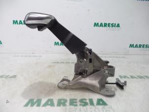 Used Parking brake lever Peugeot 2008 (CU) 1.6 Blue HDi 100 Price € 50,00 Margin scheme offered by Maresia Parts