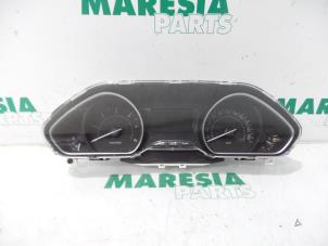 Używane Tablica rozdzielcza Peugeot 2008 (CU) 1.6 Blue HDi 100 Cena € 157,50 Procedura marży oferowane przez Maresia Parts