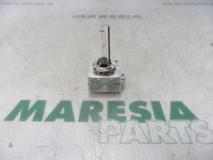 Used Xenon bulb Fiat 500/595/695 1.4 T-Jet 16V 695 Price € 30,00 Margin scheme offered by Maresia Parts