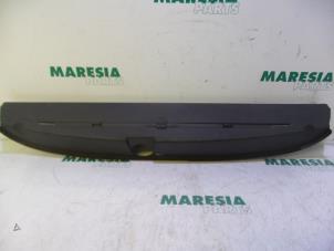 Used Rear blind Citroen C4 Grand Picasso (UA) 1.8 16V Price € 75,00 Margin scheme offered by Maresia Parts