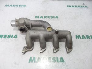 Used Intake manifold Renault Trafic New (FL) 1.9 dCi 82 16V Price € 108,90 Inclusive VAT offered by Maresia Parts