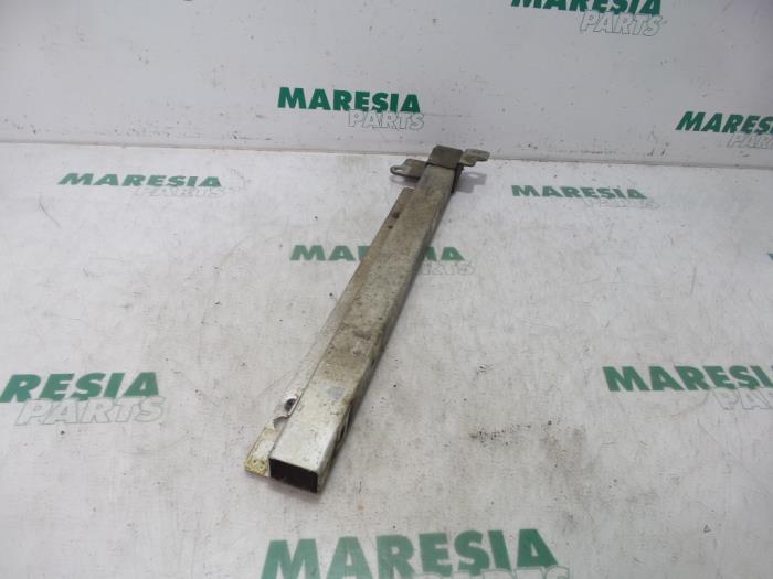 Usados Subchasis Renault Espace (JK) 3.5 V6 24V Phase I Precio € 30,00 Norma de margen ofrecido por Maresia Parts