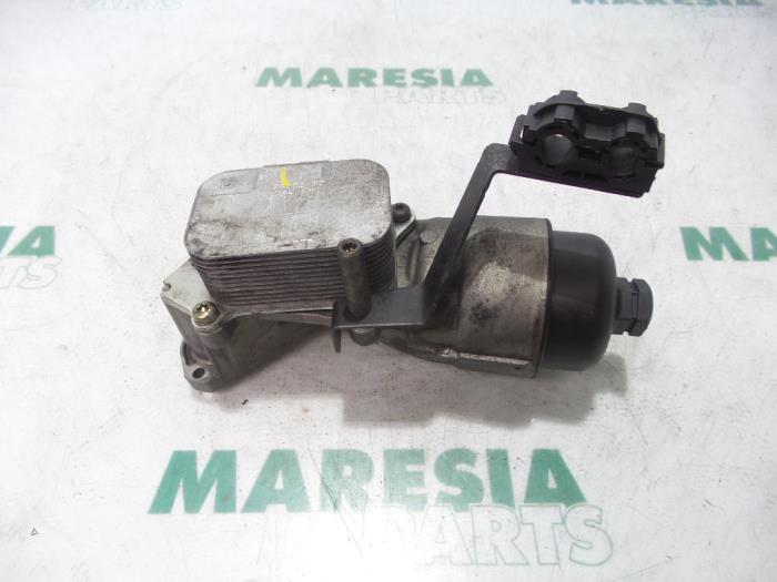 Gebrauchte Ölfilterhalter Peugeot 206 (2A/C/H/J/S) 1.4 HDi Preis € 35,00 Margenregelung angeboten von Maresia Parts