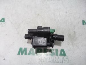 Used Thermostat housing Peugeot 206 (2A/C/H/J/S) 1.4 HDi Price € 40,00 Margin scheme offered by Maresia Parts