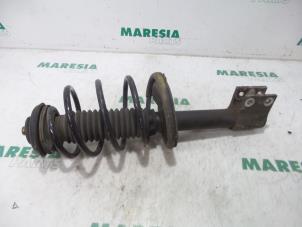 Used Front shock absorber rod, left Peugeot 307 (3A/C/D) 1.4 16V Price € 30,00 Margin scheme offered by Maresia Parts