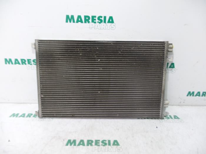 Gebrauchte Klima Kondensor Renault Grand Scénic II (JM) 1.6 16V Preis € 35,00 Margenregelung angeboten von Maresia Parts